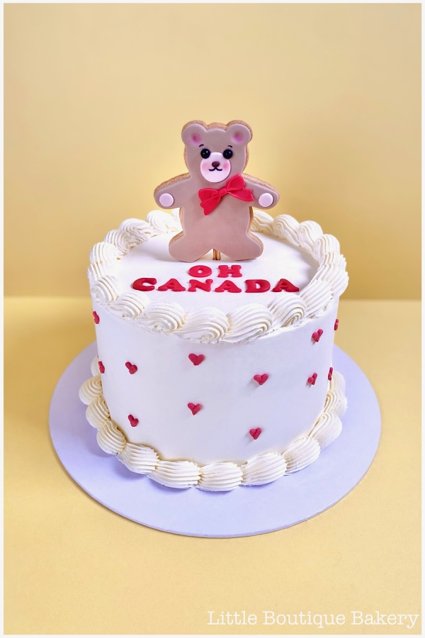 Vintage Buttercream Topper Cake