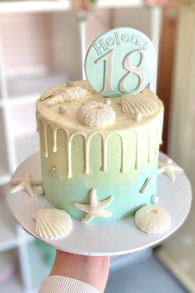Buttercream Sea Shells Cake
