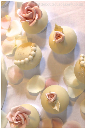 Roses & Pearls Cupcakes